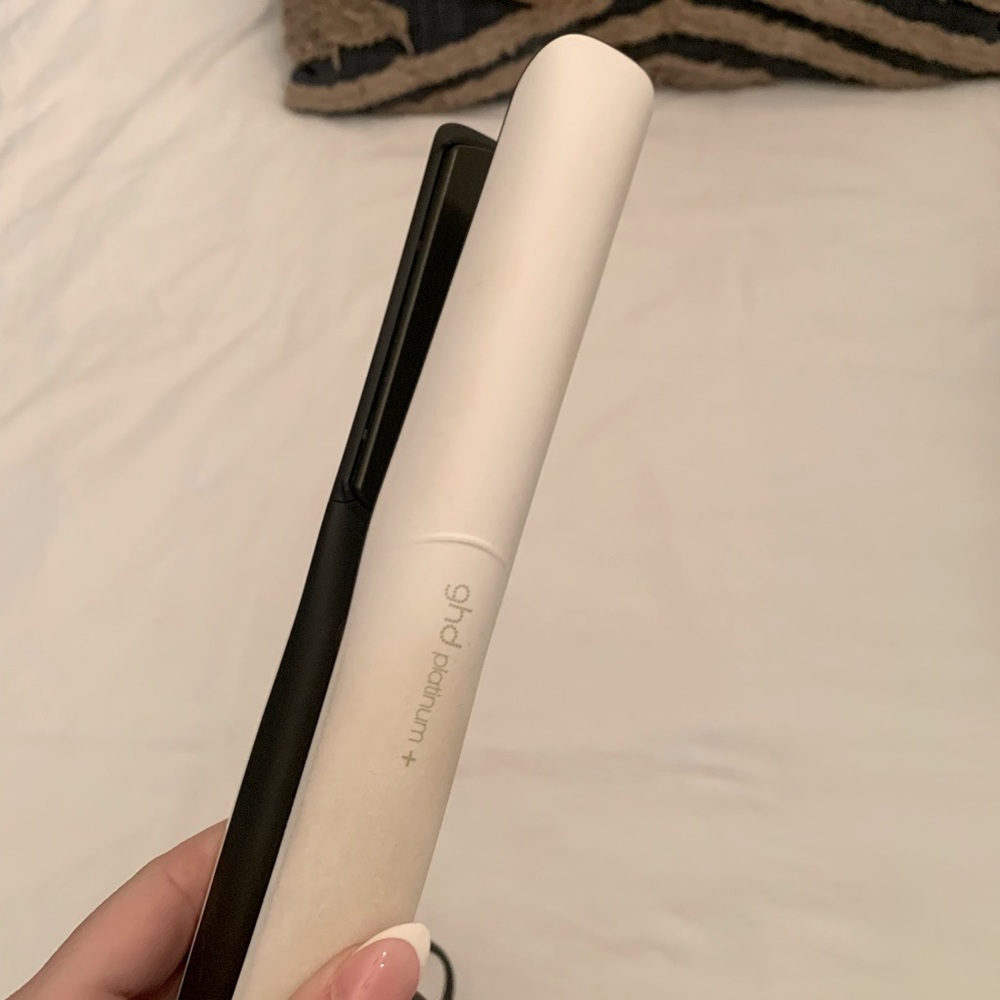 GHD Platinum 1” Styler
